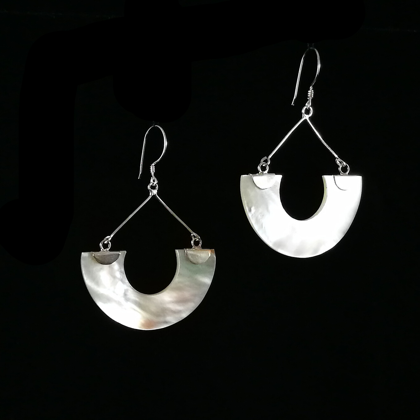 Pendientes madre perla semi redondos - Imagen 3