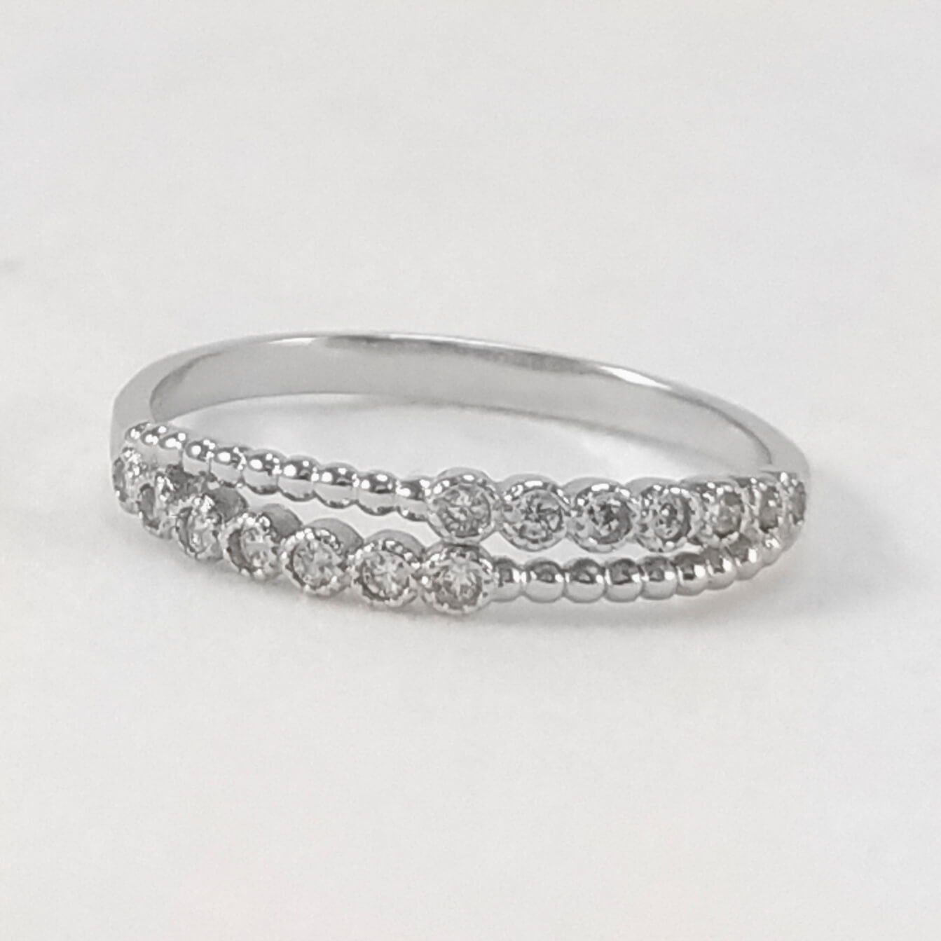 Anillo fino dos lineas