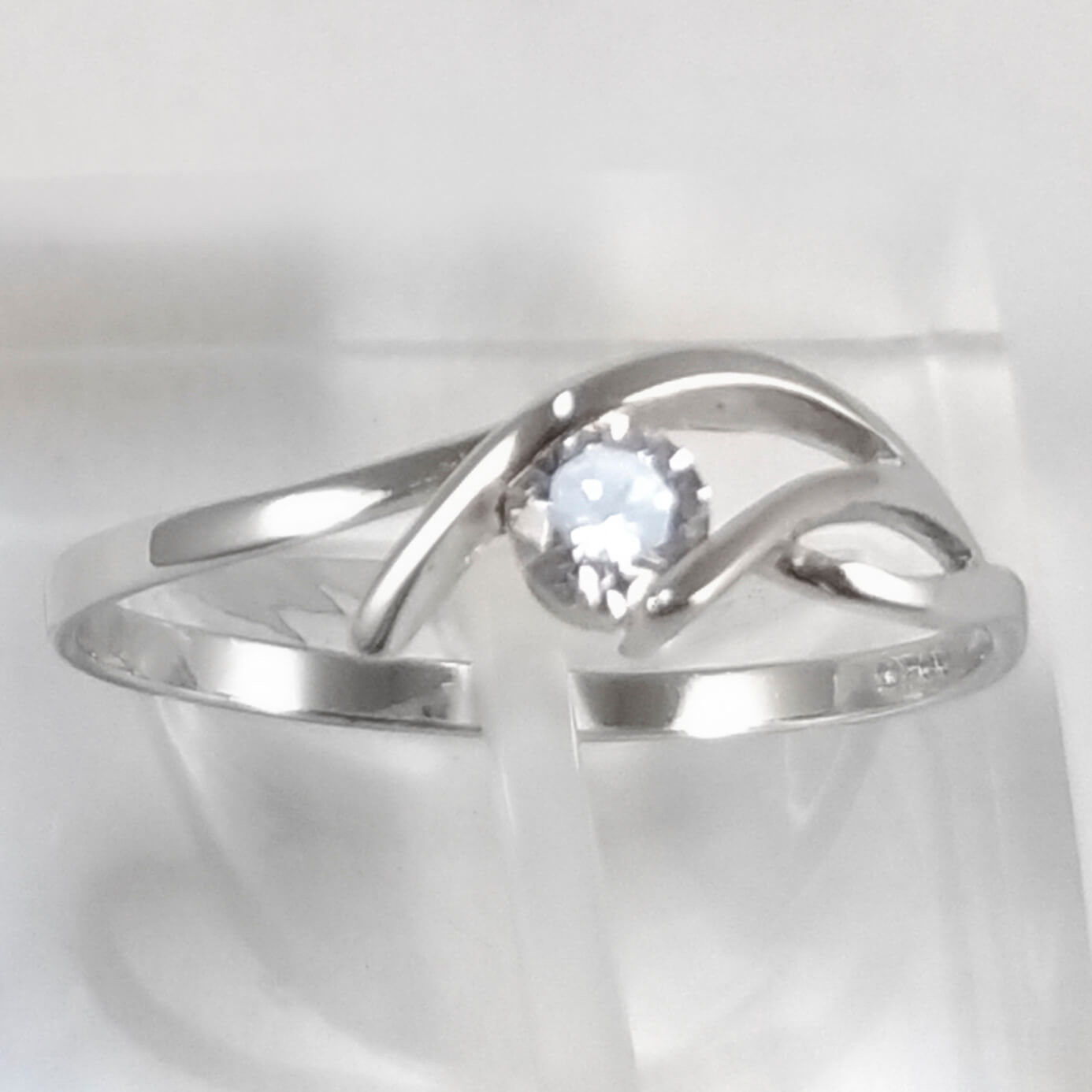 Anillo fino solitario vintage - Imagen 5